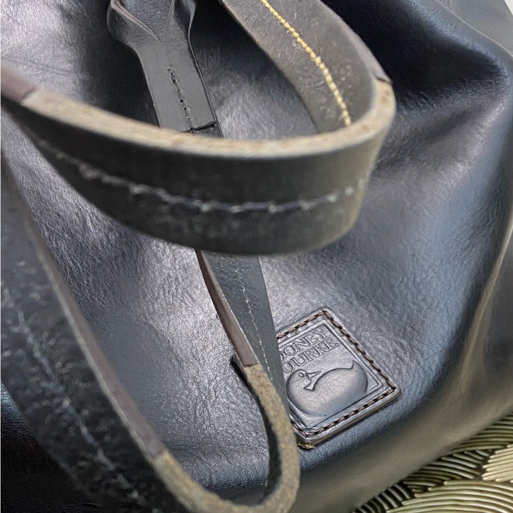 Dooney & Bourke Florentine Barlow Black Leather Shoulder Tote Bag - Picture 5 of 13